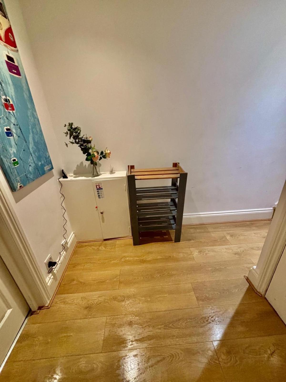 Sleep 12 In Brixton - 15 Mins From Station Bt4 Appartamento